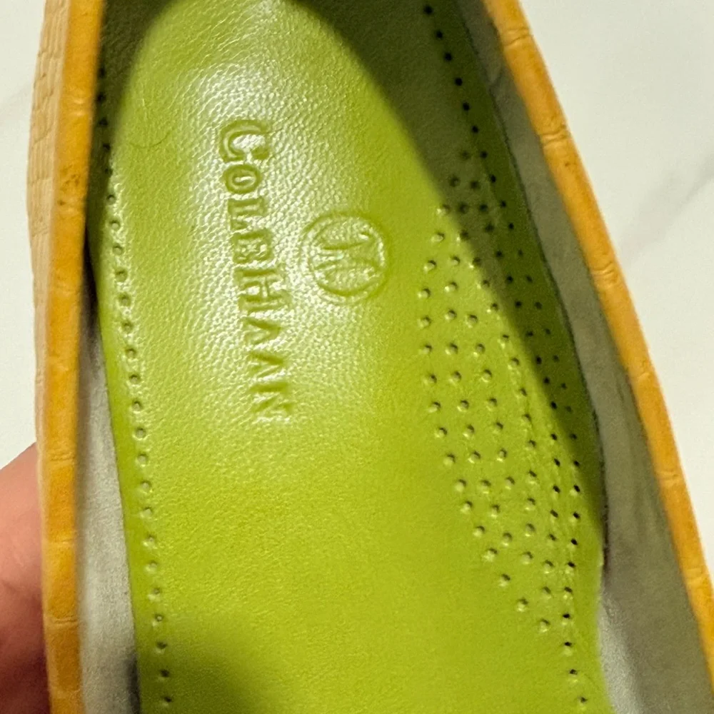 Cole Haan Yellow Croc-Embossed Loafers with Cream Strap‎ & Silver Buckle 6B